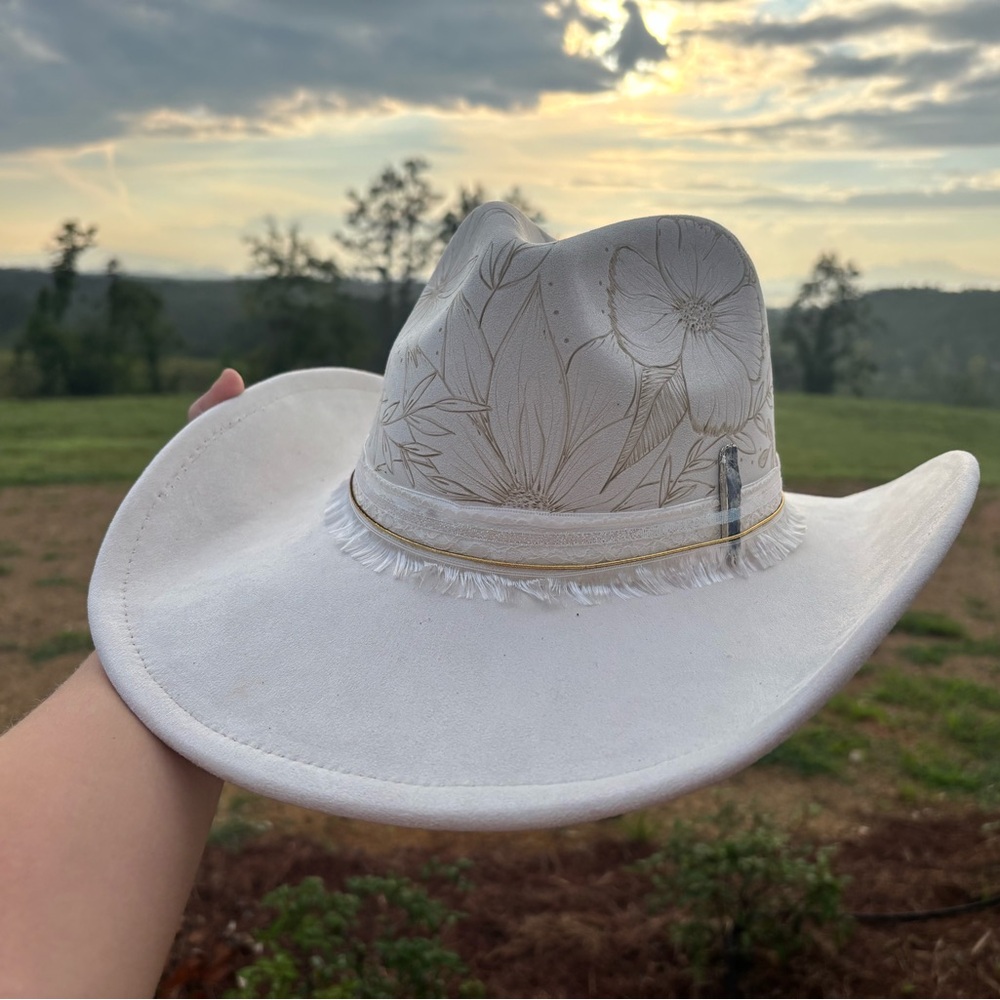 Elegant white floral embossed cowboy hat
